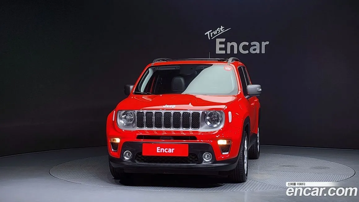 Jeep Renegade — фото 3