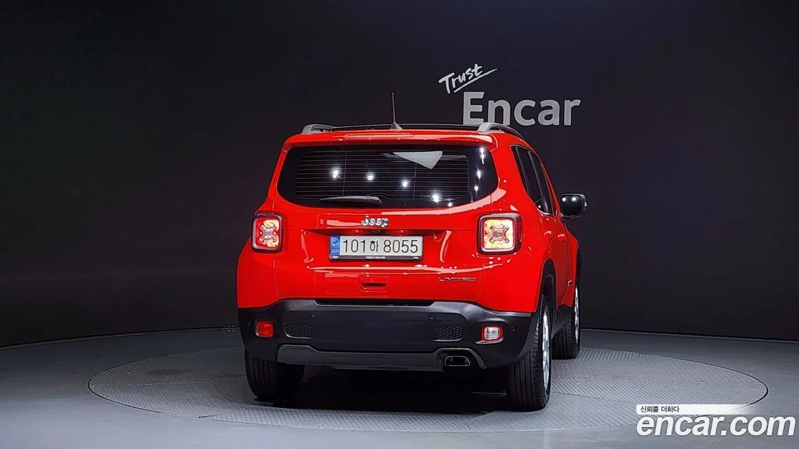 Jeep Renegade — фото 4