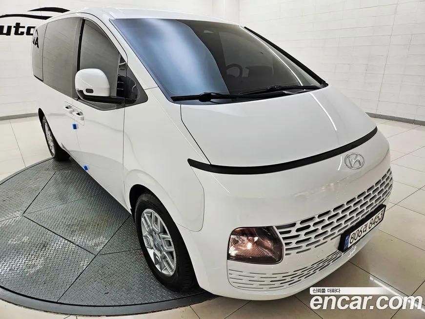 Hyundai Staria — фото 2