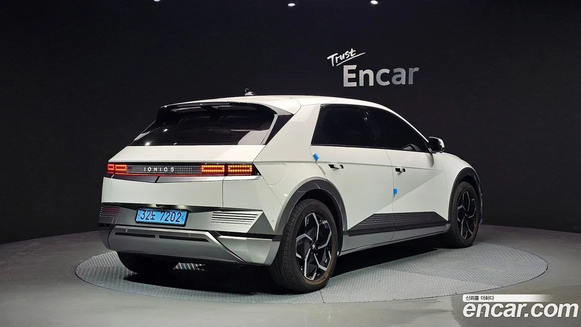 Hyundai Ioniq5 — фото 2