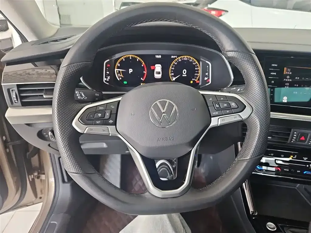 Volkswagen Passat — фото 5