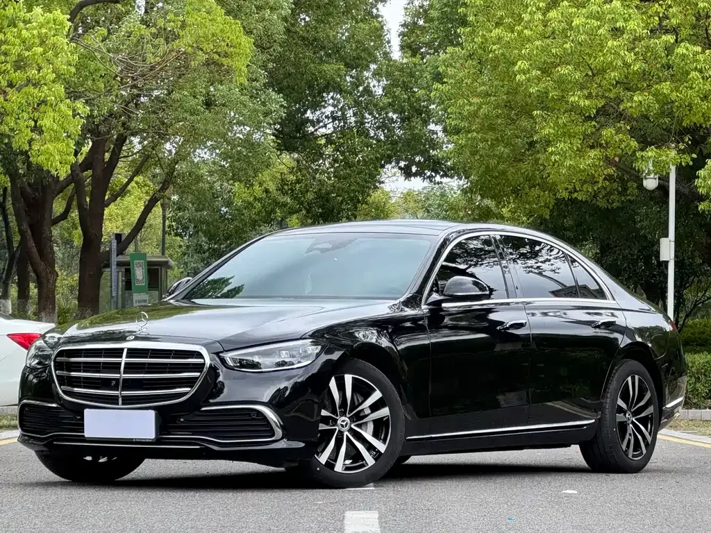 Mercedes-Benz S-Class — фото 1