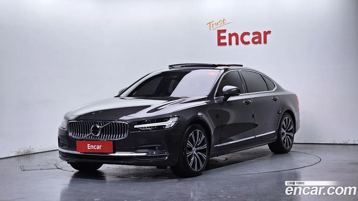 Volvo S90 — фото 1