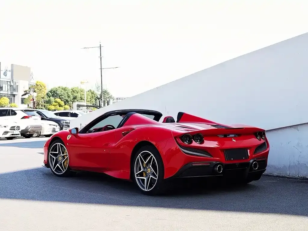 Ferrari F8 — фото 4