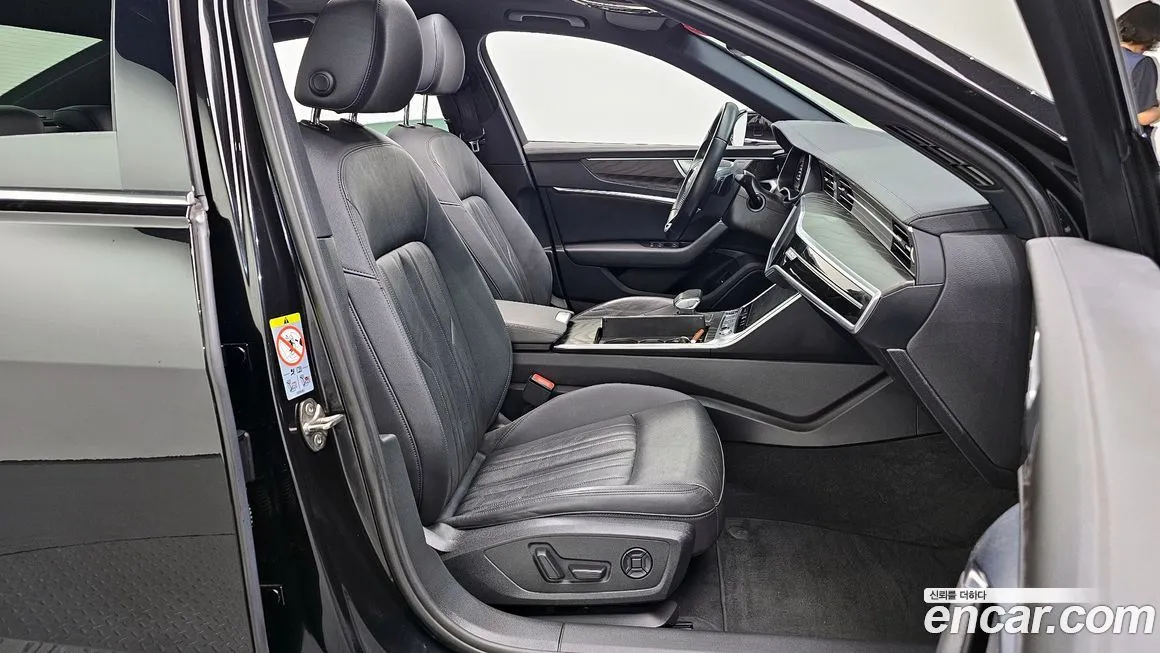 Audi A6 — фото 10