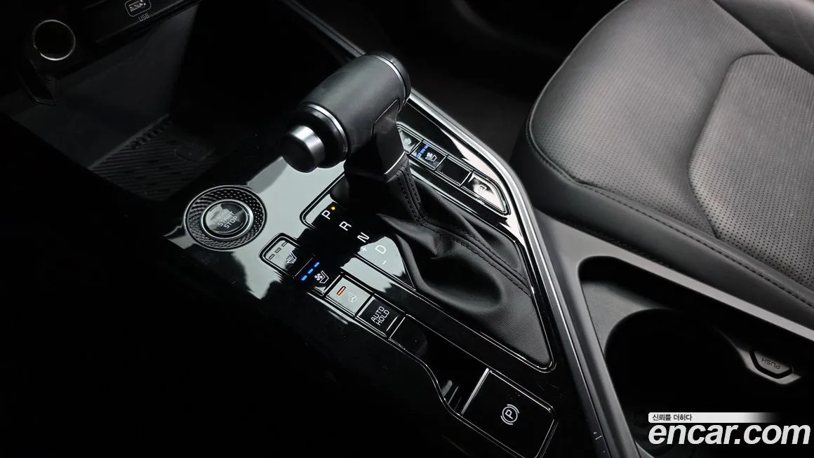 Kia Niro — фото 9
