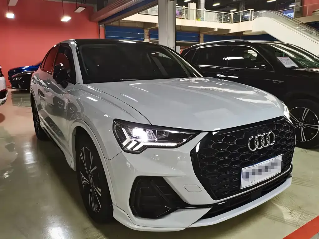 Audi Q3 Sportback — фото 3