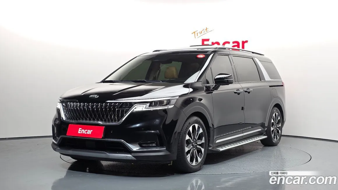 Kia Carnival — фото 1