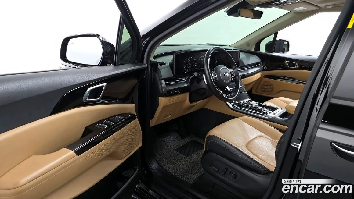 Kia Carnival — фото 10