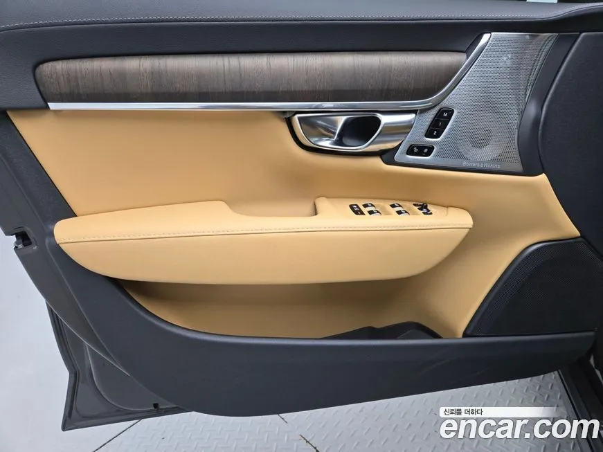 Volvo S90 — фото 10