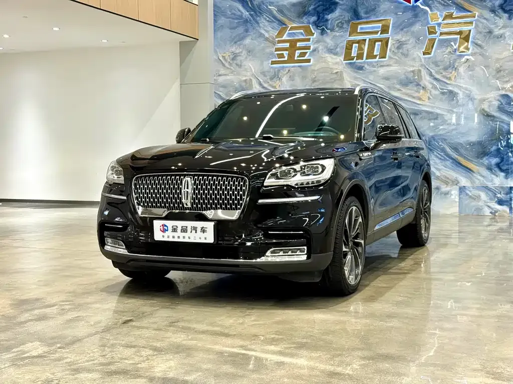 Lincoln Aviator — фото 1