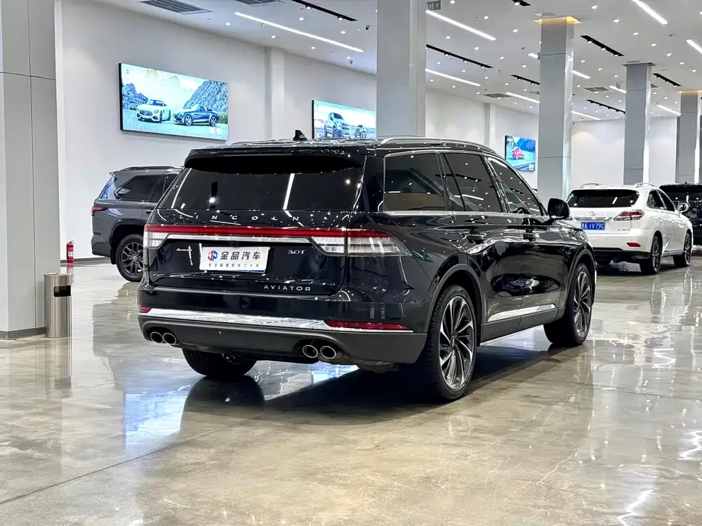 Lincoln Aviator — фото 4