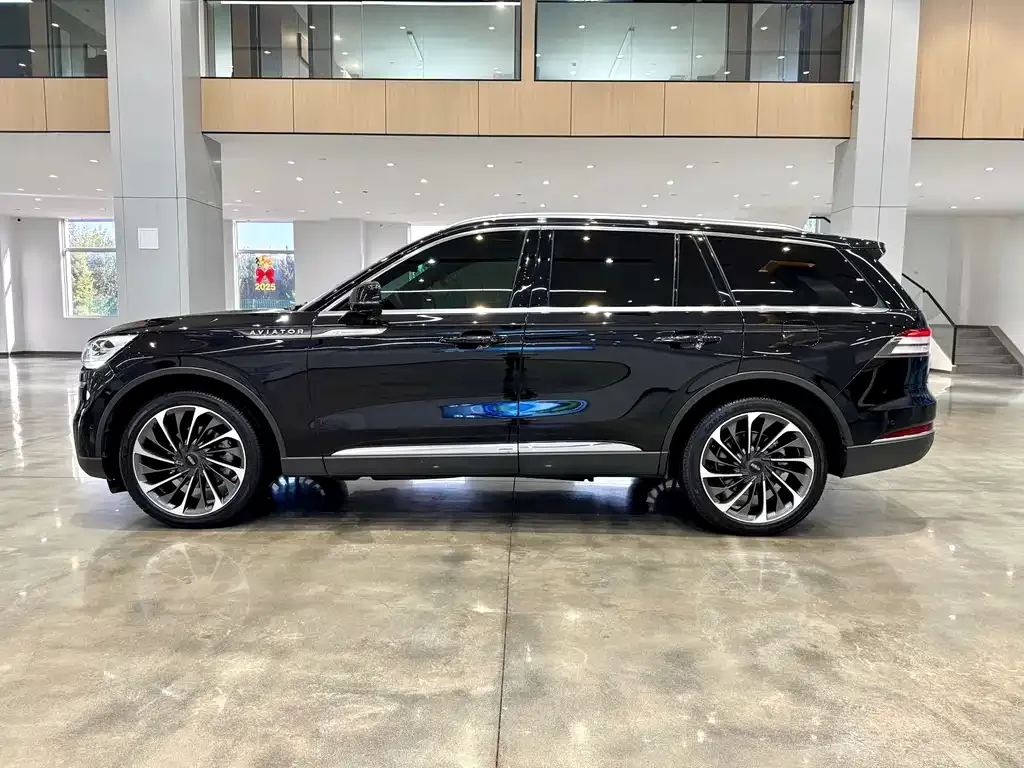 Lincoln Aviator — фото 7