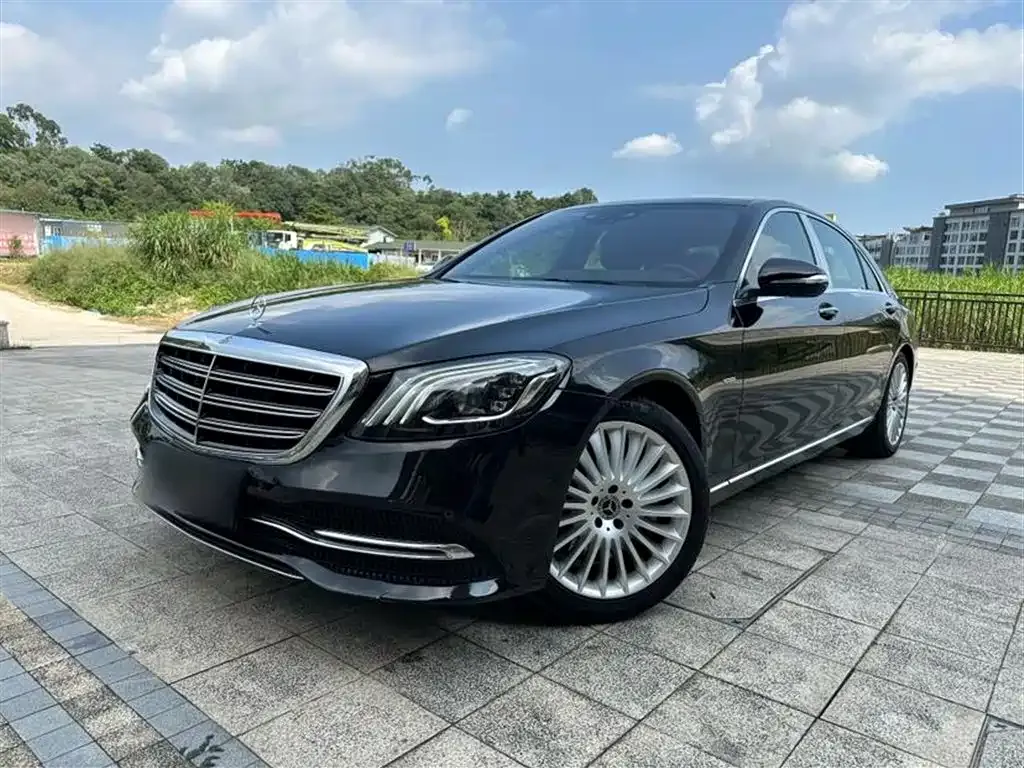 Mercedes-Benz S-Class — фото 1