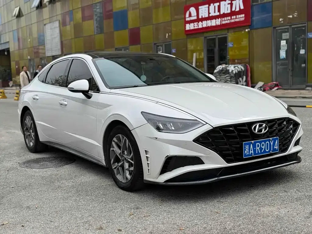 Hyundai Sonata — фото 2