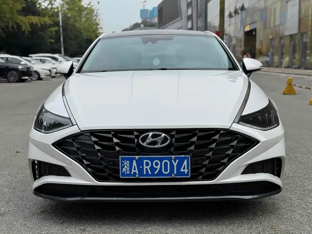 Hyundai Sonata — фото 5