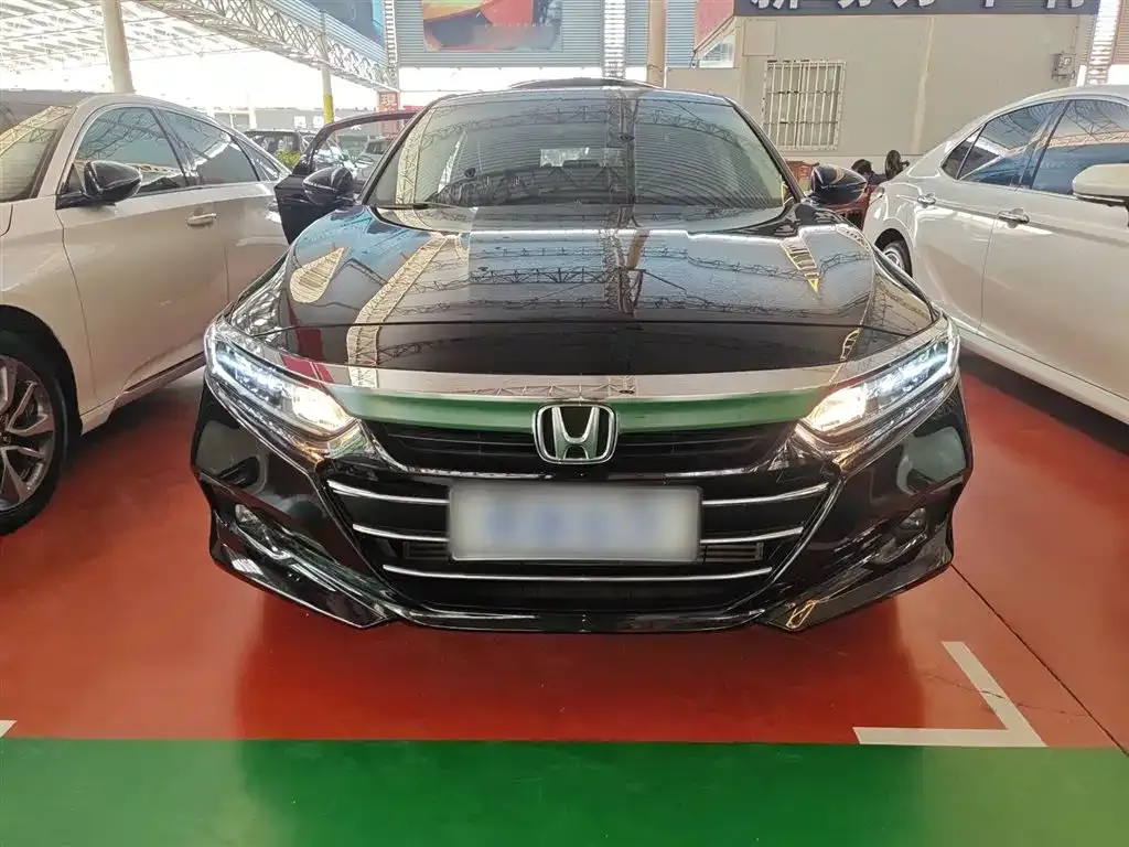 Honda Accord — фото 3