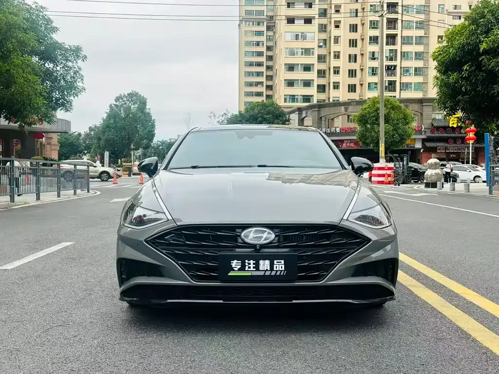 Hyundai Sonata — фото 2