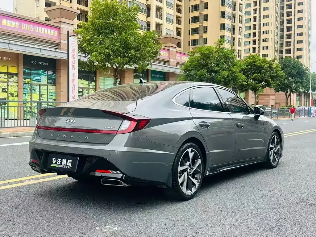 Hyundai Sonata — фото 4