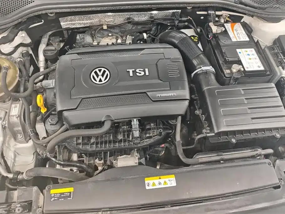 Volkswagen CC — фото 10