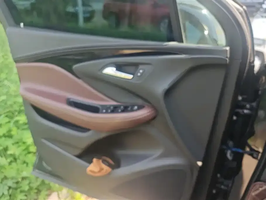 Buick Envision Plus — фото 7