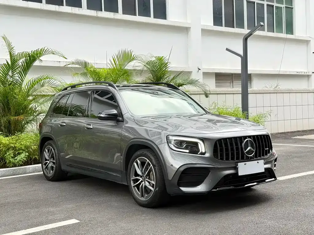 Mercedes-Benz GLB AMG — фото 3
