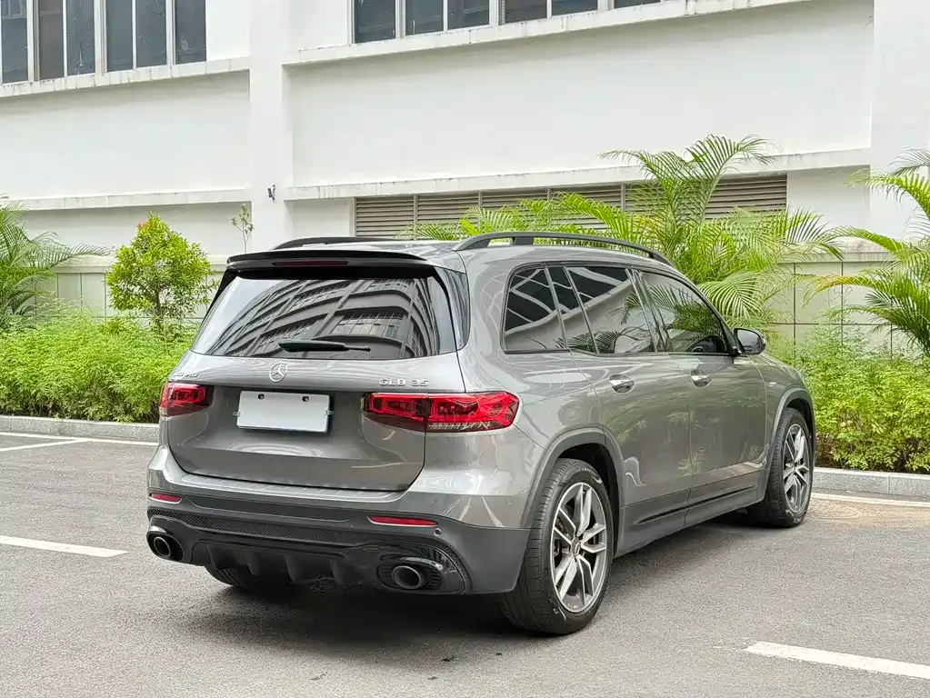 Mercedes-Benz GLB AMG — фото 7