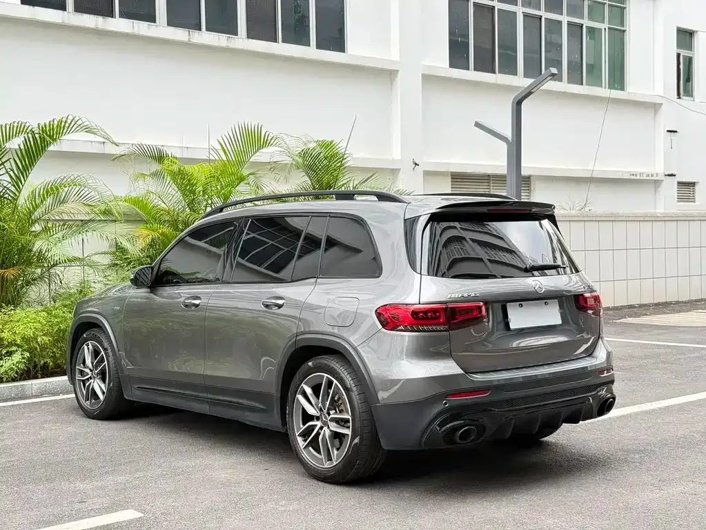Mercedes-Benz GLB AMG — фото 8