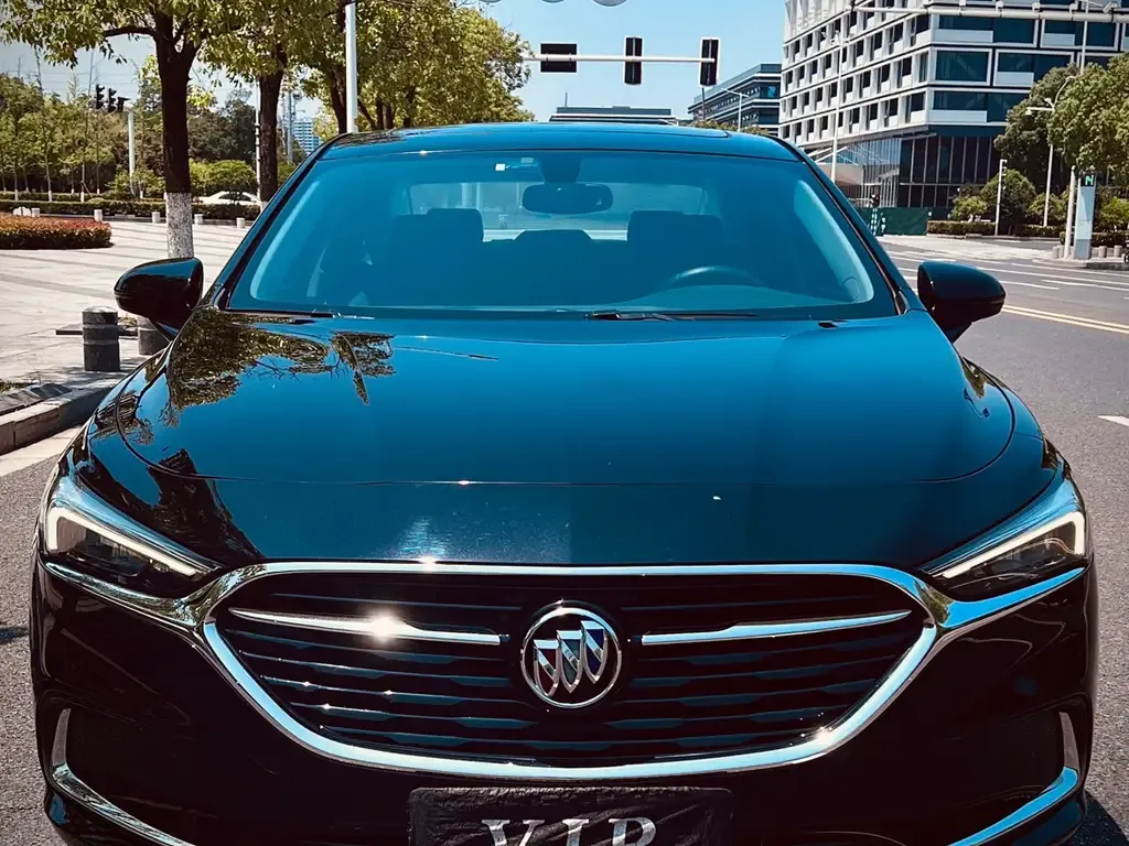 Buick LaCrosse — фото 2