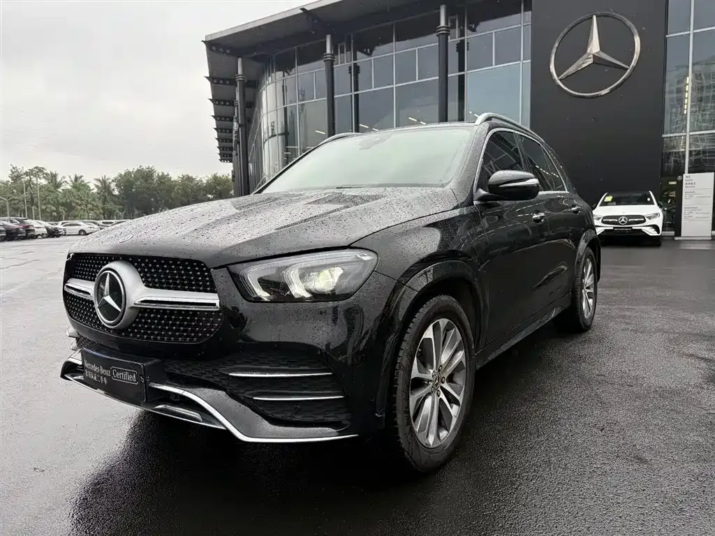 Mercedes-Benz GLE — фото 1