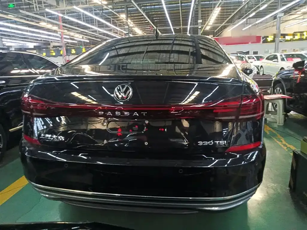 Volkswagen Passat — фото 6