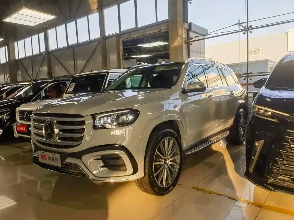 Mercedes-Benz GLS — фото 1