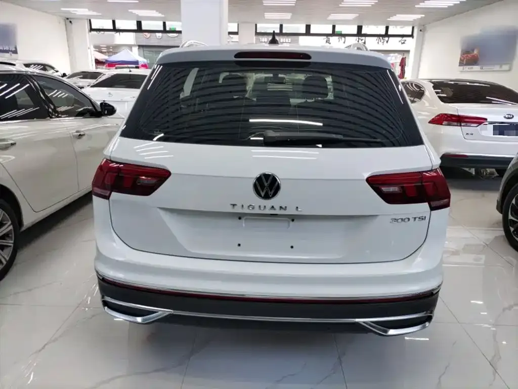 Volkswagen Tiguan L — фото 6
