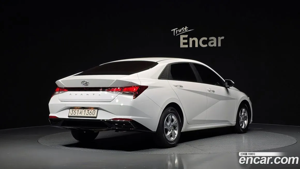 Hyundai AVANTE — фото 2