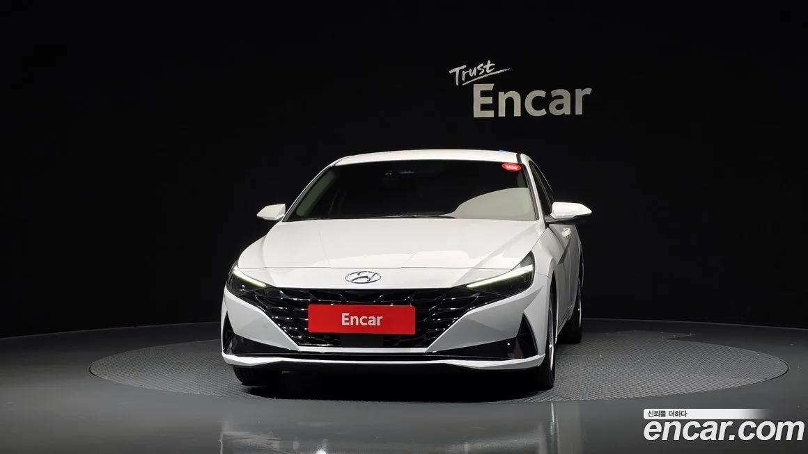 Hyundai AVANTE — фото 3