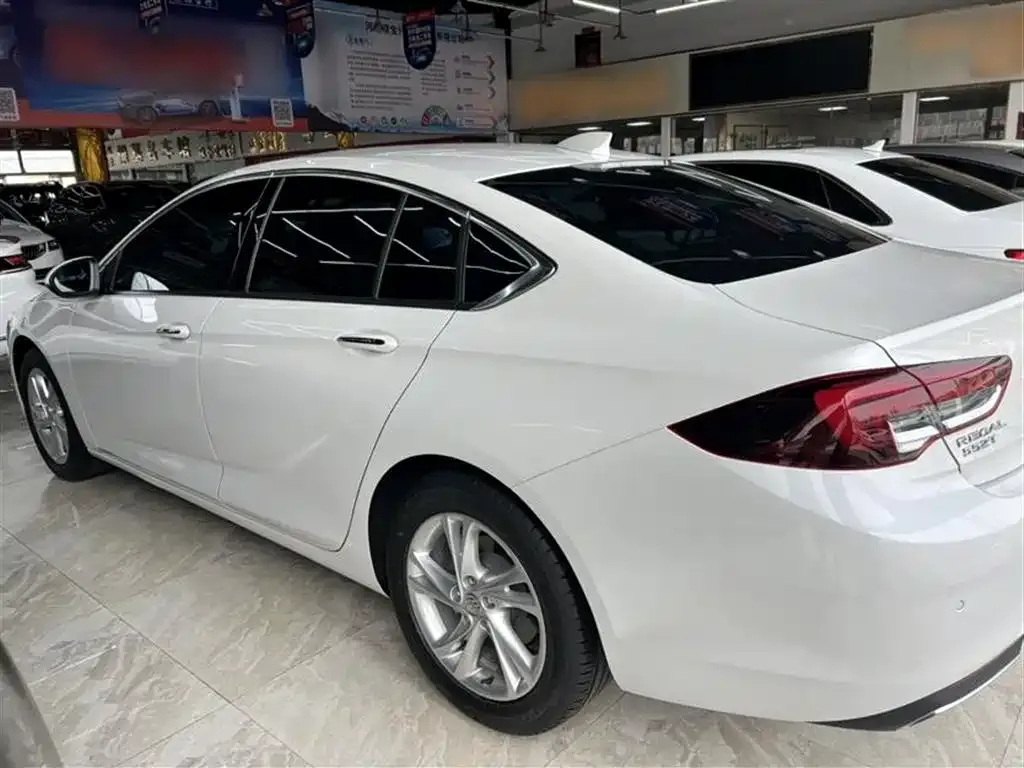 Buick Regal — фото 9