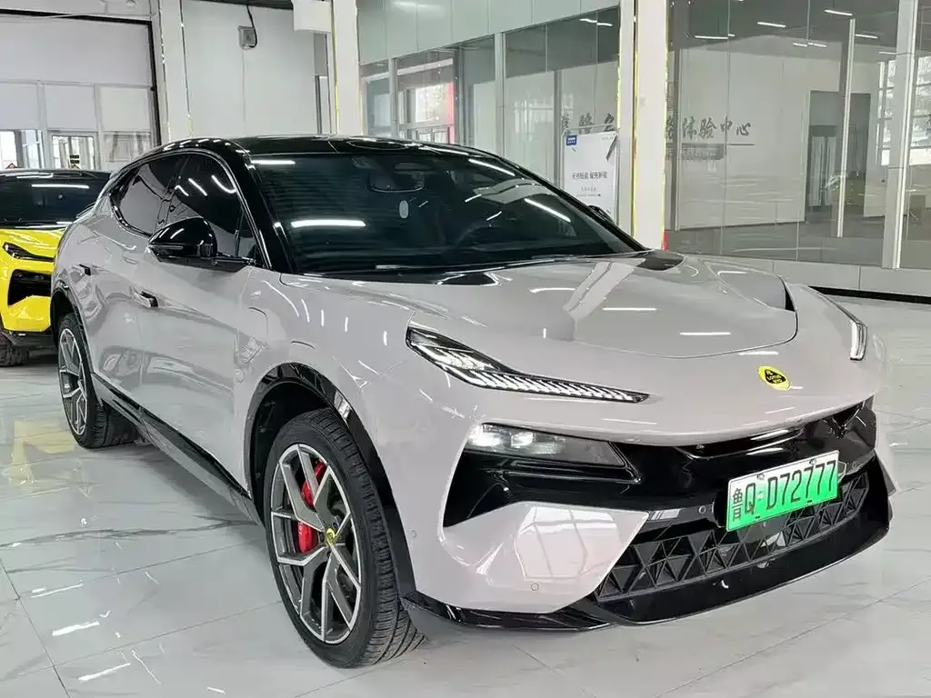 Lotus Eletre — фото 3