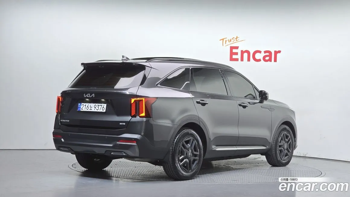 Kia Sorento — фото 2