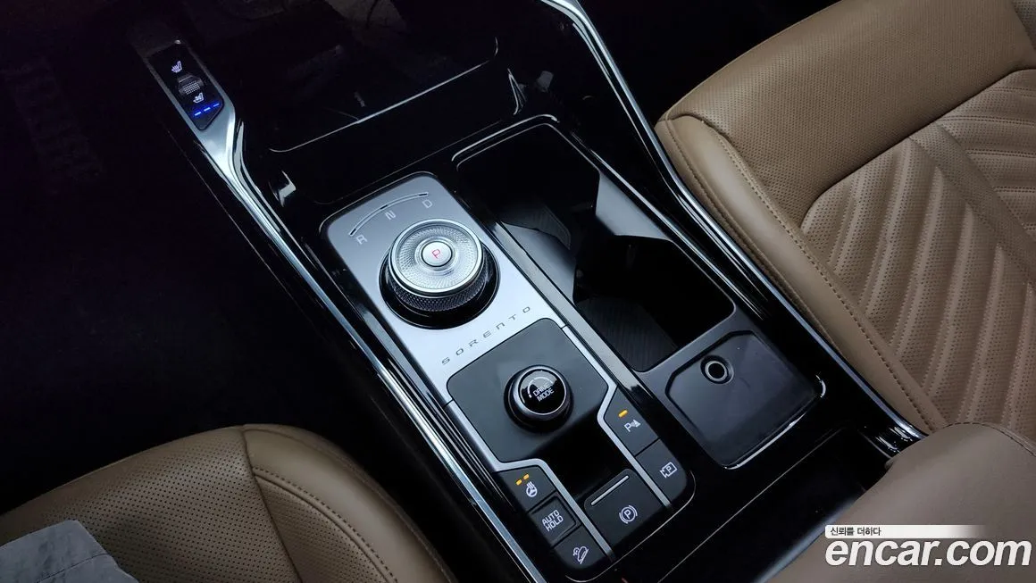 Kia Sorento — фото 9