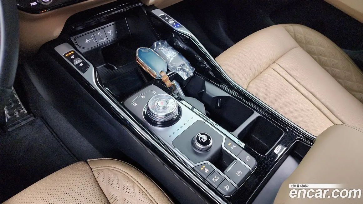 Kia Sorento — фото 9