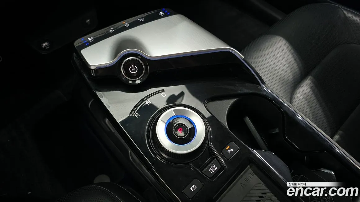 Kia EV6 — фото 9