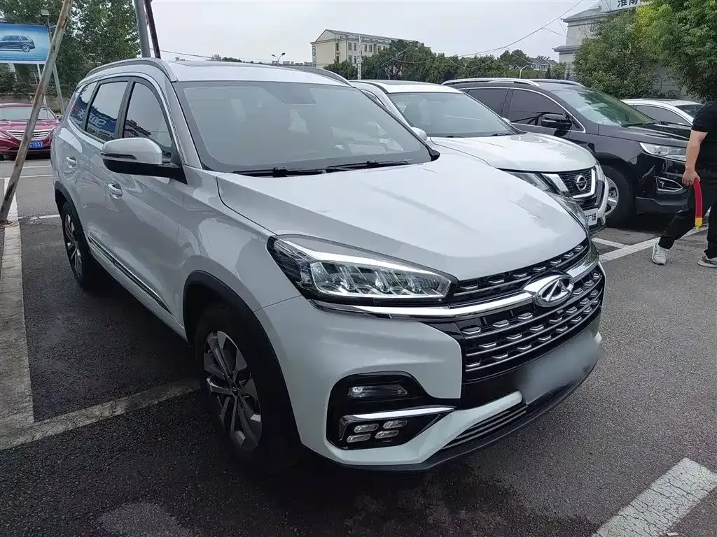 Chery Tiggo 8 — фото 4
