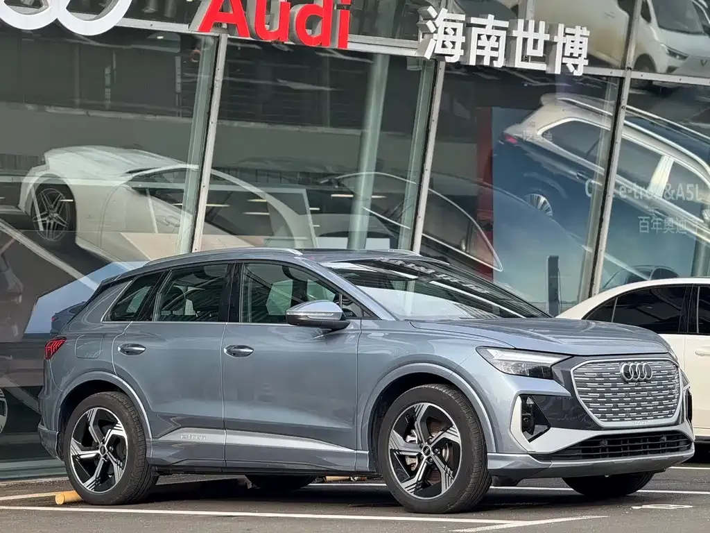 Audi Q4 e-tron — фото 3