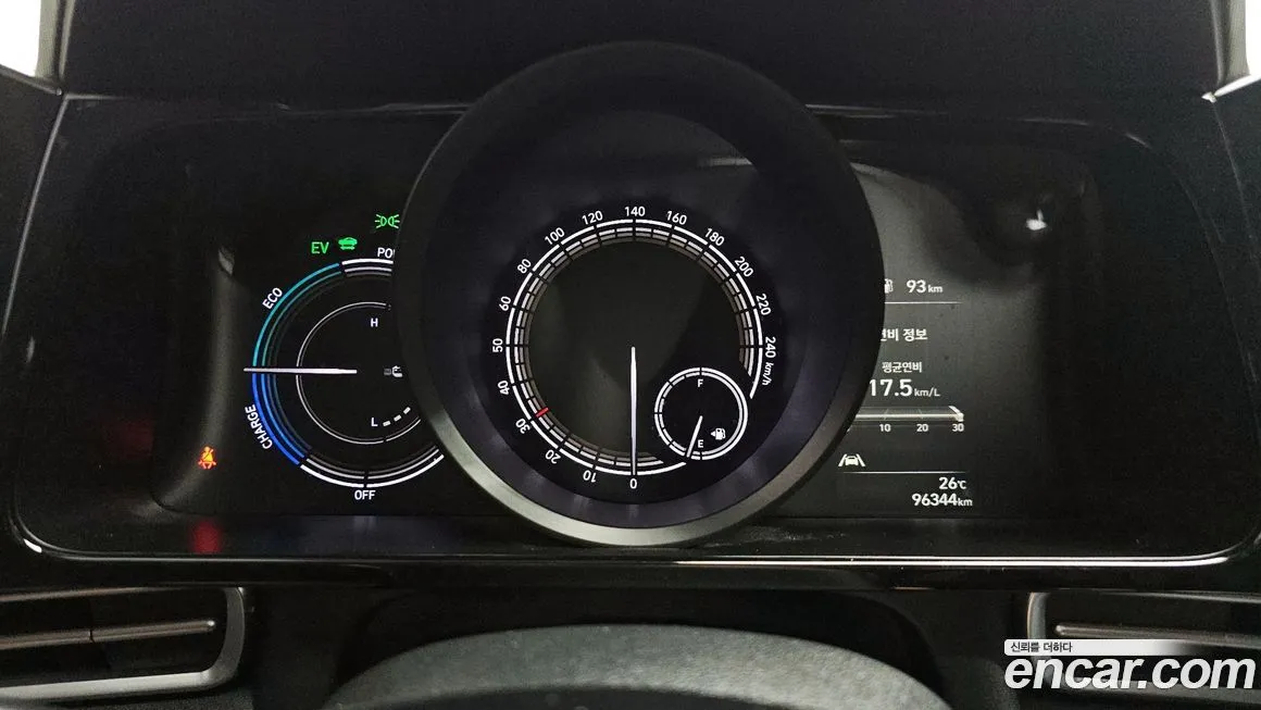 Hyundai AVANTE — фото 8