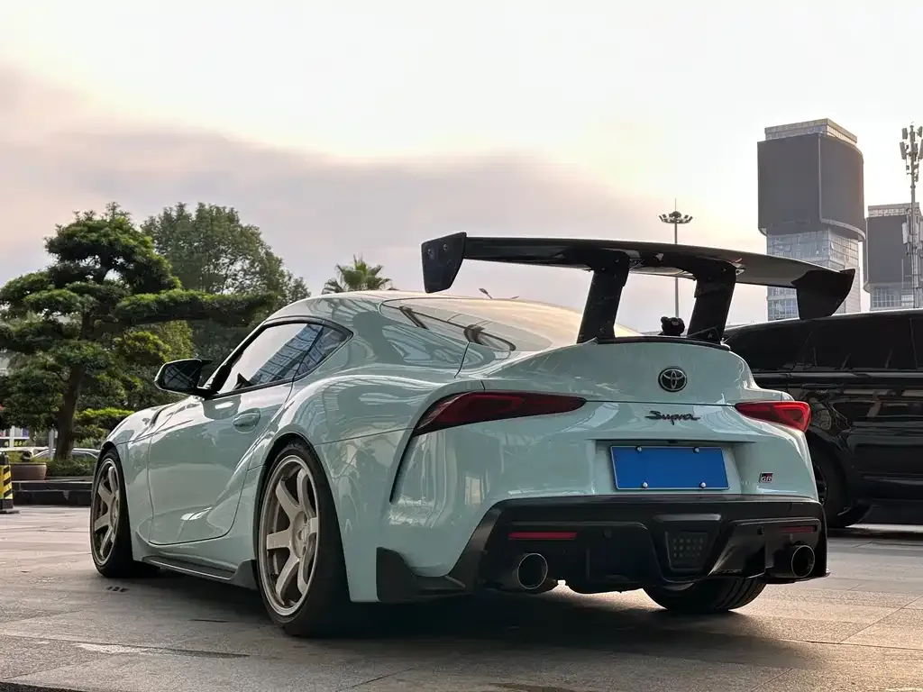 Toyota Supra — фото 2