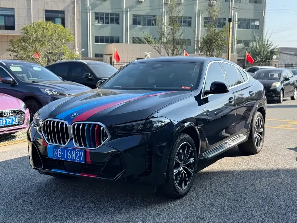 BMW X6 — фото 1