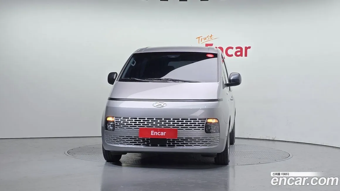 Hyundai Staria — фото 3