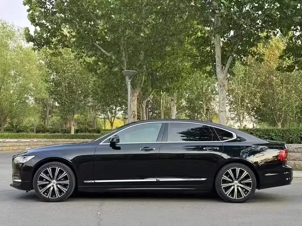 Volvo S90 — фото 10