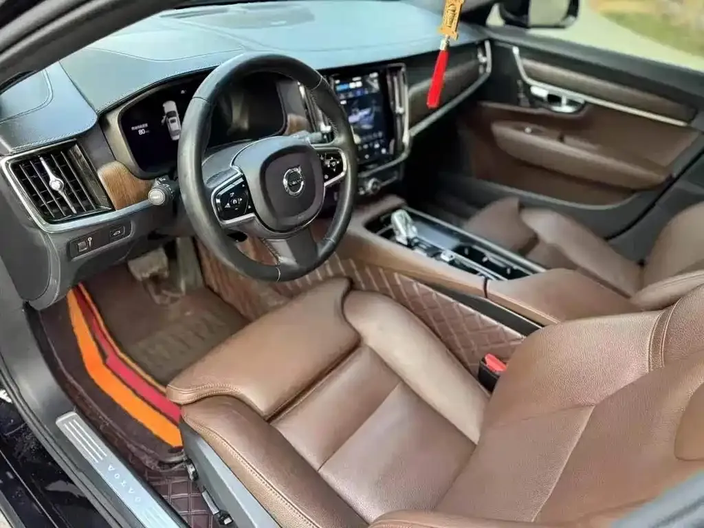 Volvo S90 — фото 3