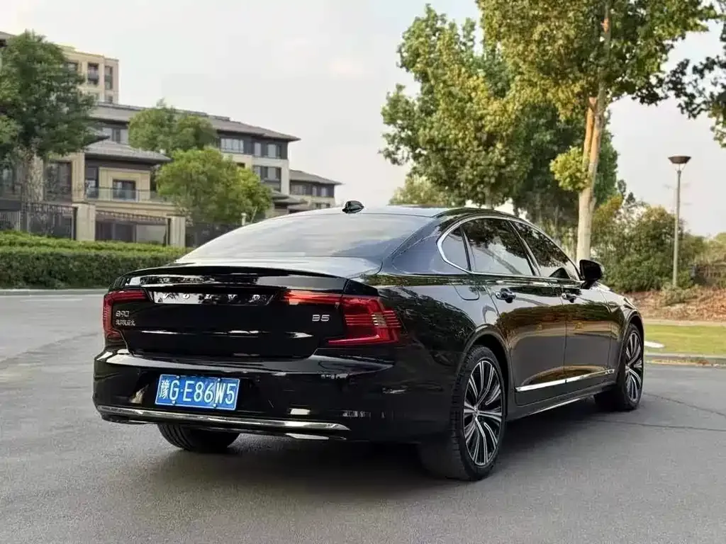 Volvo S90 — фото 5